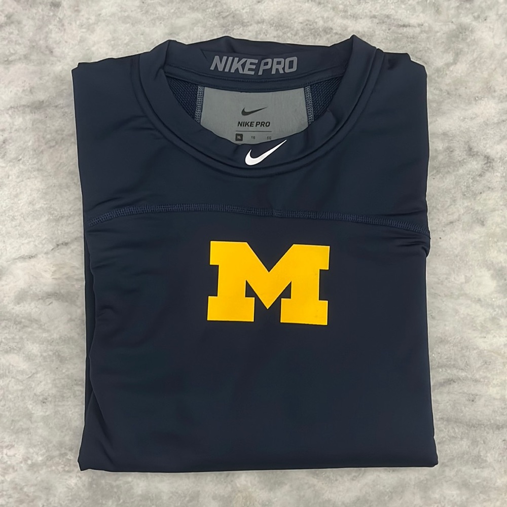 NWT Nike Pullover - Navy XL